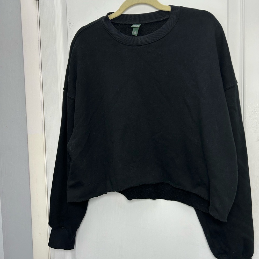 wild fable cropped sweatshirt 🖤